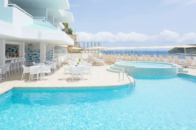 vakantie-naar-Hsm Sandalo Beach-juni 2025