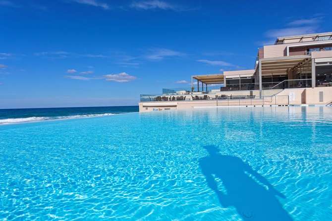 vakantie-naar-I Resort Beach Hotel Spa-april 2024