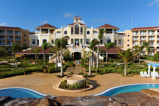 vakantie-naar-Iberostar Laguna Azul-mei 2025