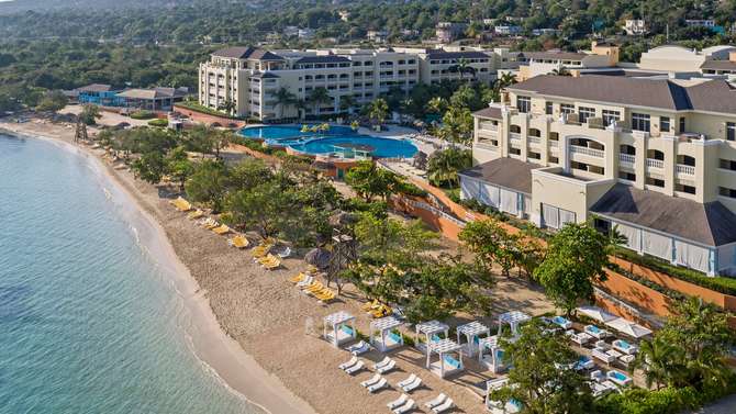 vakantie-naar-Iberostar Rose Hall Beach-maart 2024