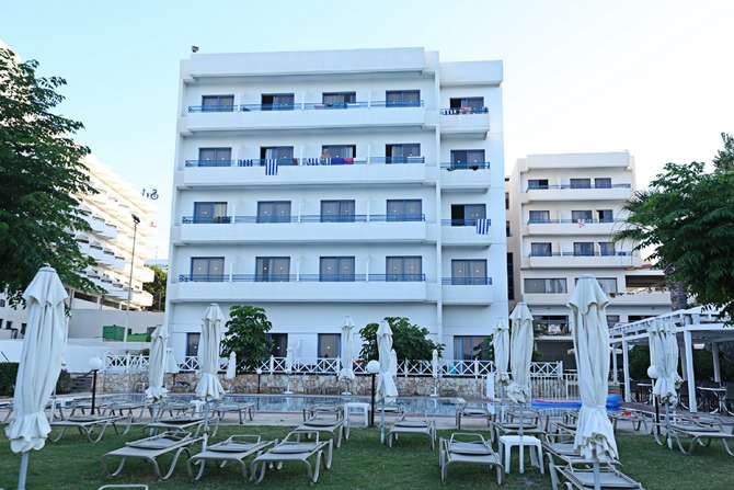 vakantie-naar-Iliada Beach Hotel-mei 2024