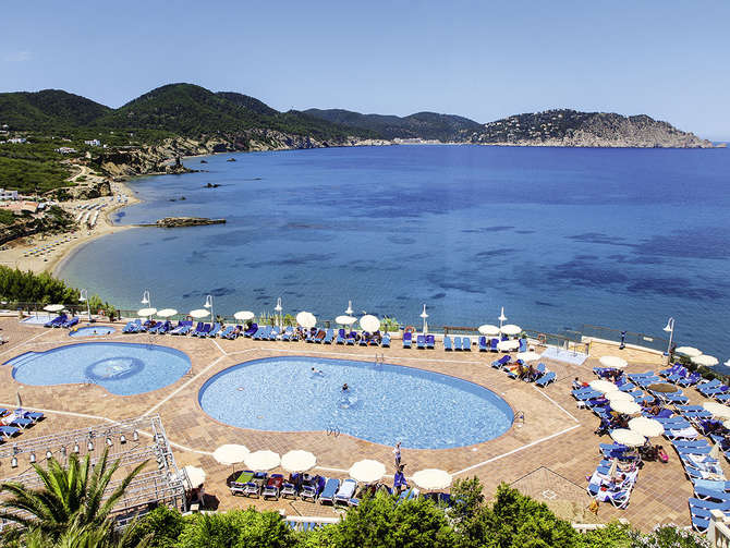 vakantie-naar-Invisa Figueral Resort-mei 2025