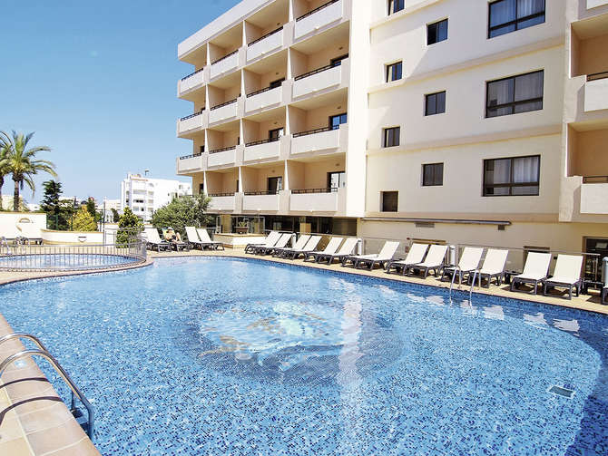 vakantie-naar-Invisa Hotel La Cala-mei 2025