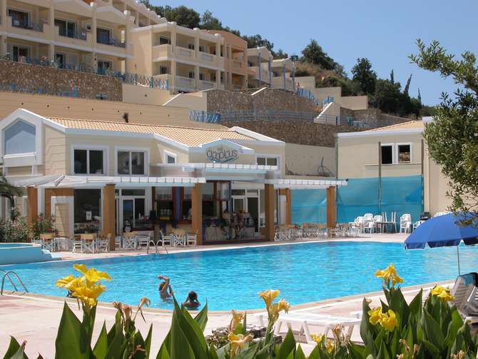 vakantie-naar-Ithea Suites Hotel-mei 2025