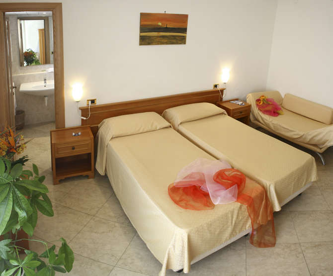 vakantie-naar-Joli Park Hotel-mei 2025