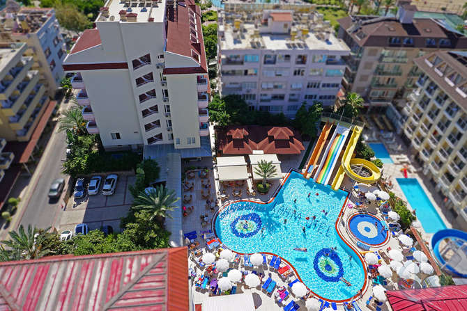 vakantie-naar-Kahya Hotel-juni 2025