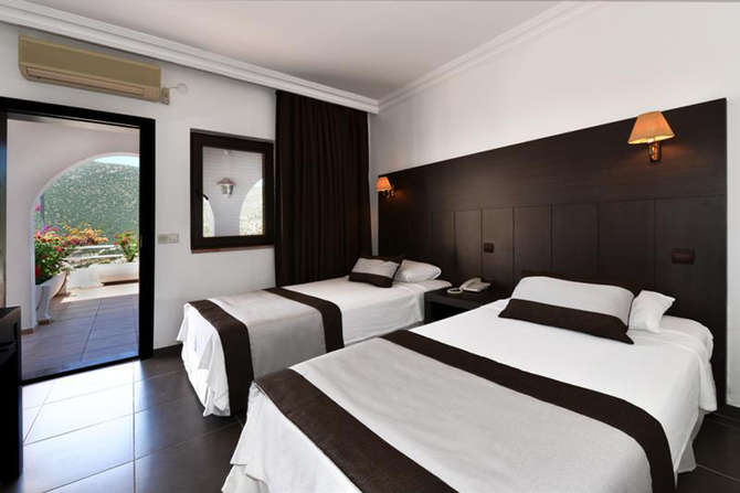vakantie-naar-Kalamar Hotel-mei 2025