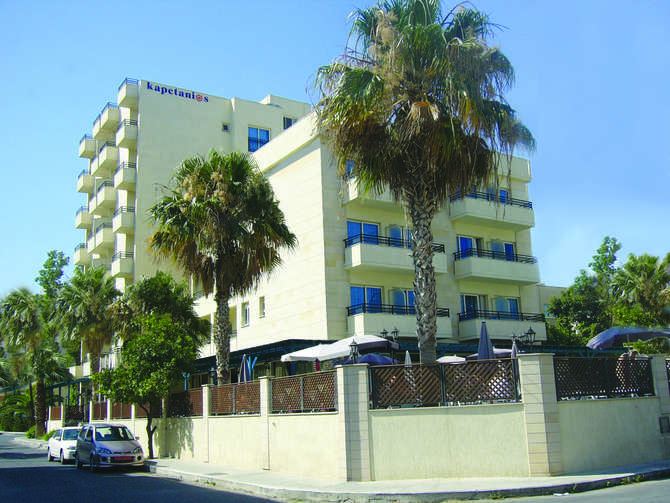 vakantie-naar-Kapetanios Limassol Hotel-mei 2024
