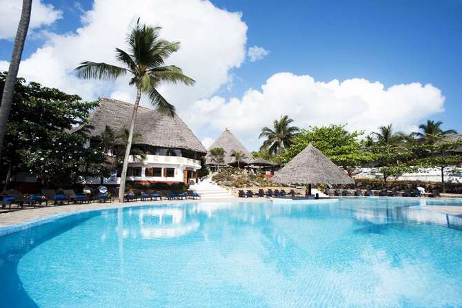 vakantie-naar-Karafuu Beach Resort Spa-mei 2025