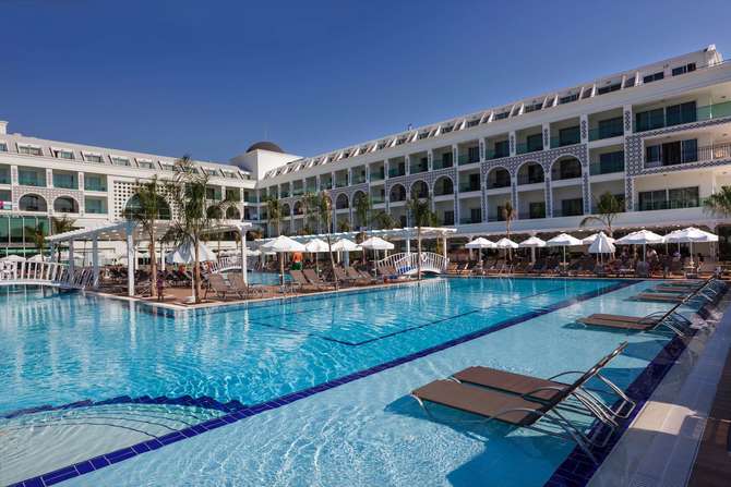 vakantie-naar-Karmir Resort Spa-mei 2025