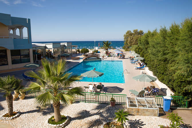 vakantie-naar-Kathrin Beach Hotel-mei 2024