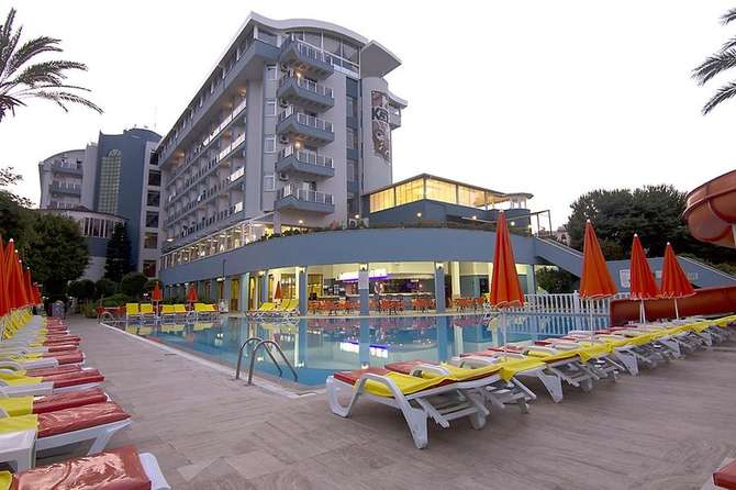 vakantie-naar-Katya Hotel-juni 2025
