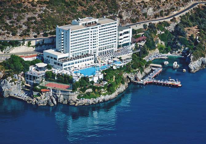 vakantie-naar-Korumar Hotel De Luxe-mei 2025