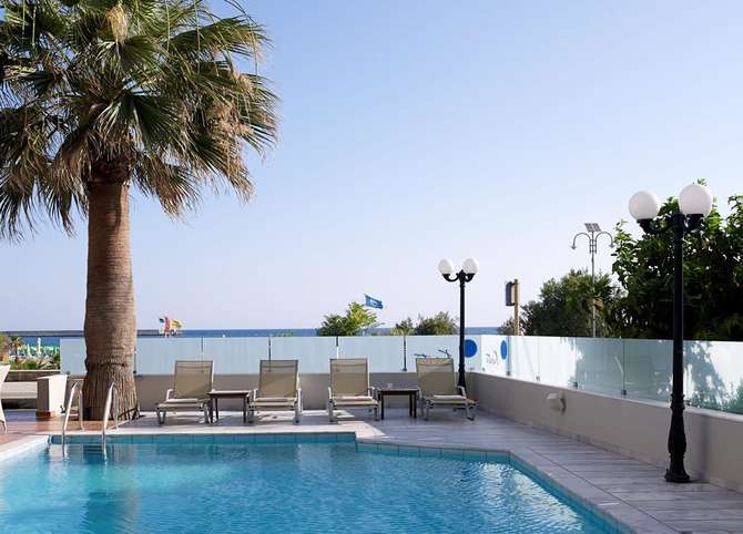 vakantie-naar-Kriti Beach Hotel-mei 2025