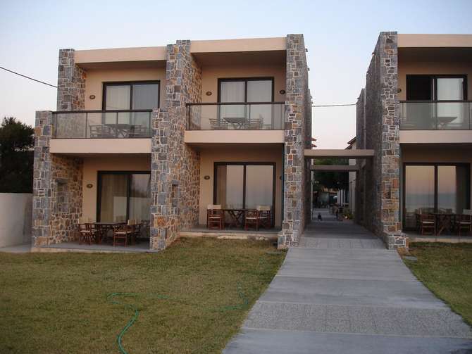 vakantie-naar-Kritzas Beach Bungalows Suites-mei 2025