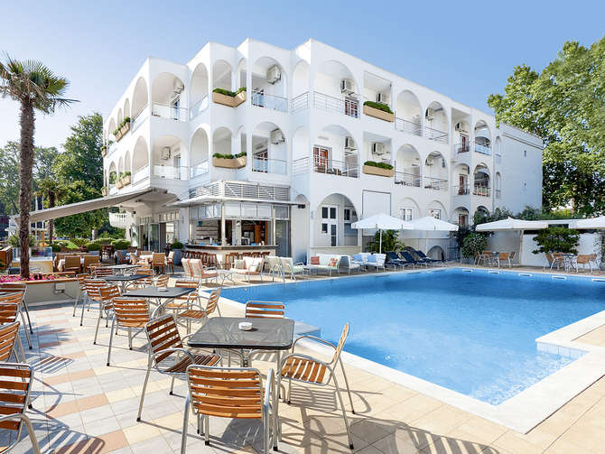 vakantie-naar-Kronos Hotel-mei 2025