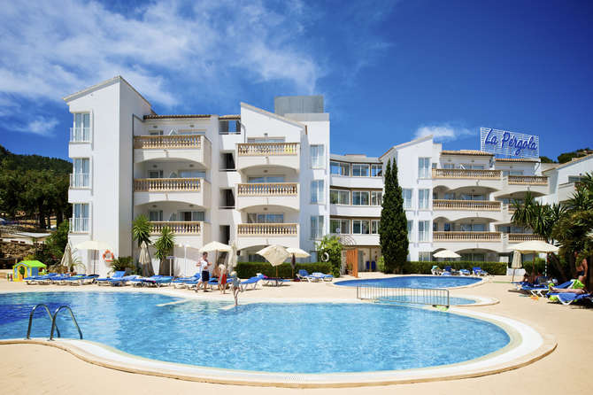 vakantie-naar-La Pergola Aparthotel-mei 2025
