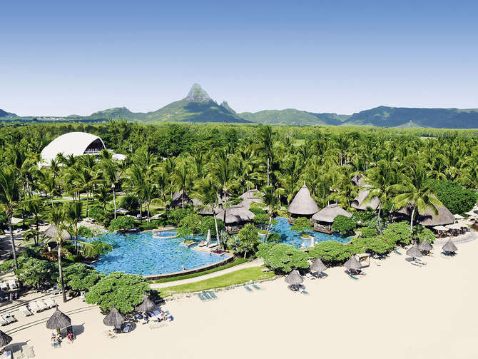 vakantie-naar-La Pirogue A Sun Resort-mei 2024