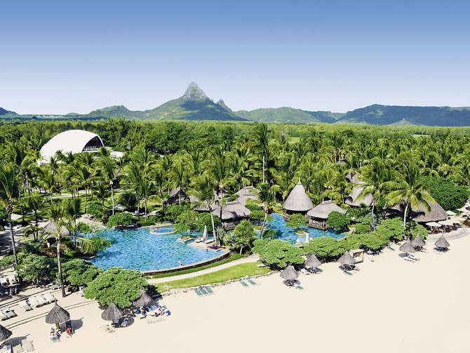 vakantie-naar-La Pirogue A Sun Resort-mei 2025