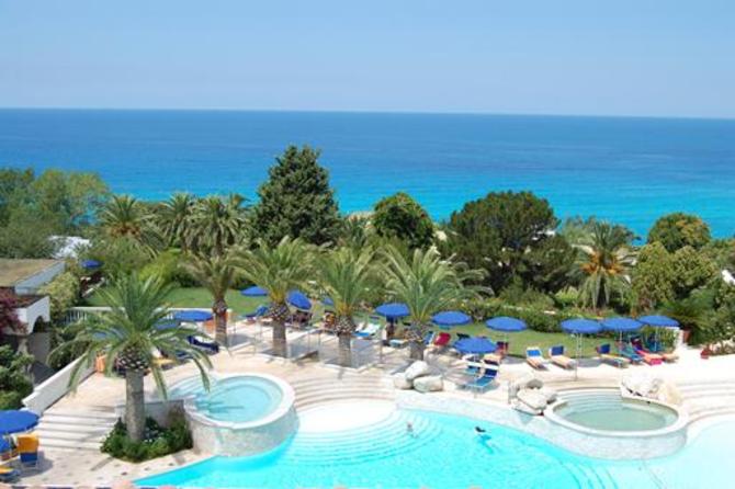 vakantie-naar-Labranda Rocca Nettuno Tropea-mei 2025