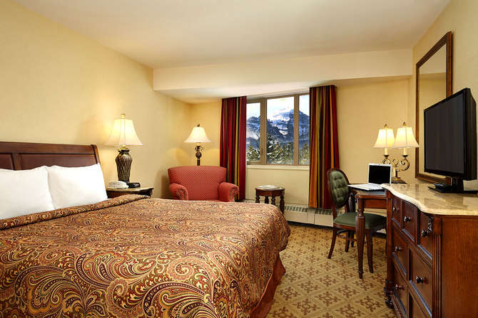 vakantie-naar-Lake Louise Inn-mei 2025