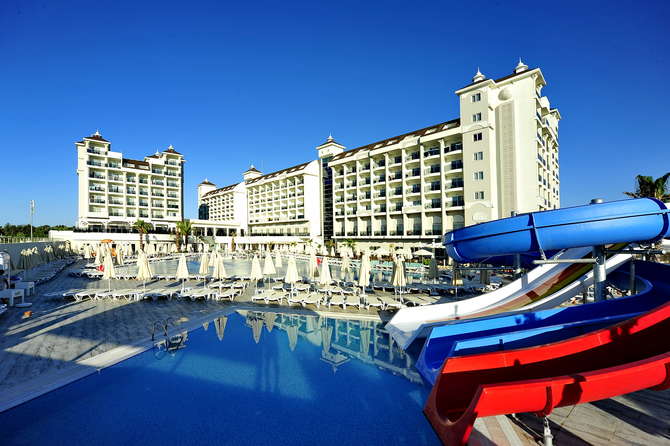 vakantie-naar-Lake River Side Hotel Spa-mei 2025