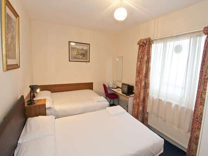 vakantie-naar-Lancaster Court Hotel-juni 2025