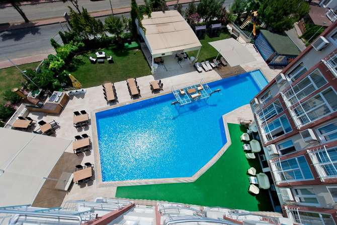 vakantie-naar-Lara World Hotel-mei 2025