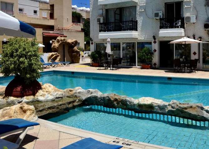 vakantie-naar-Larco Hotel Appartementen-mei 2025