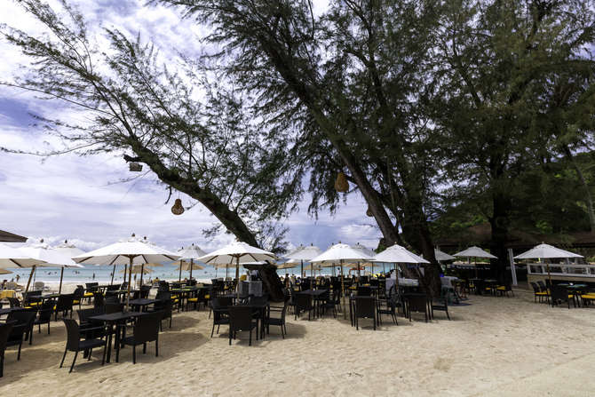 vakantie-naar-Le Meridien Phuket Beach Resort-april 2024