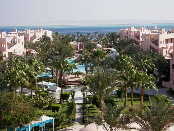 vakantie-naar-Le Pacha Resort-mei 2025