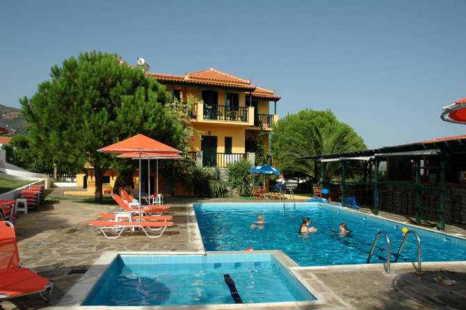vakantie-naar-Ledra Samos Hotel-april 2024