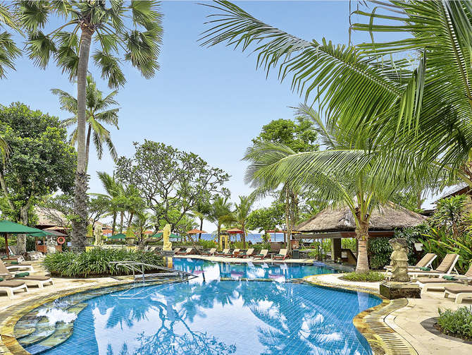vakantie-naar-Legian Beach Hotel-mei 2025