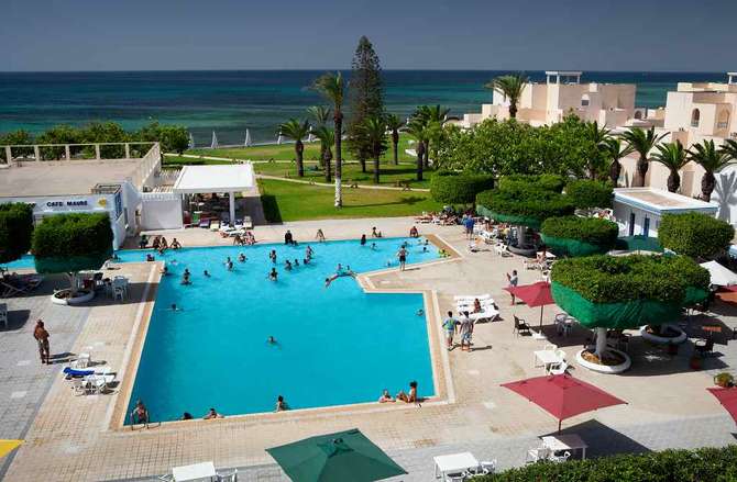 vakantie-naar-Les Pyramides Hotel-mei 2025