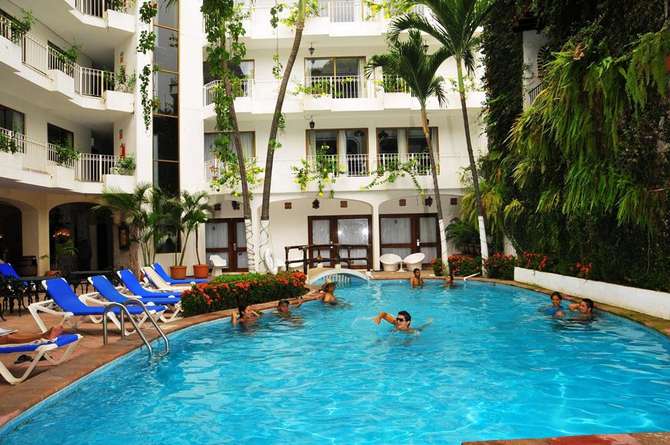 vakantie-naar-Los Arcos Suites-mei 2025