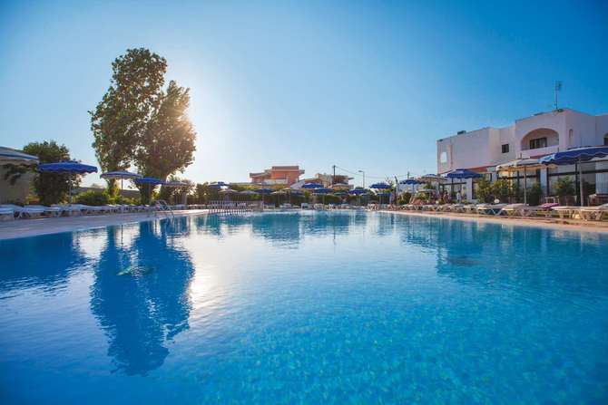 vakantie-naar-Lymberia Hotel-mei 2025