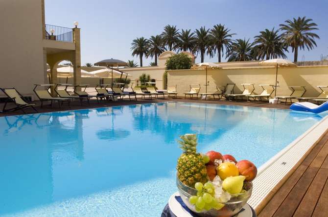 vakantie-naar-Mahara Hotel-mei 2025