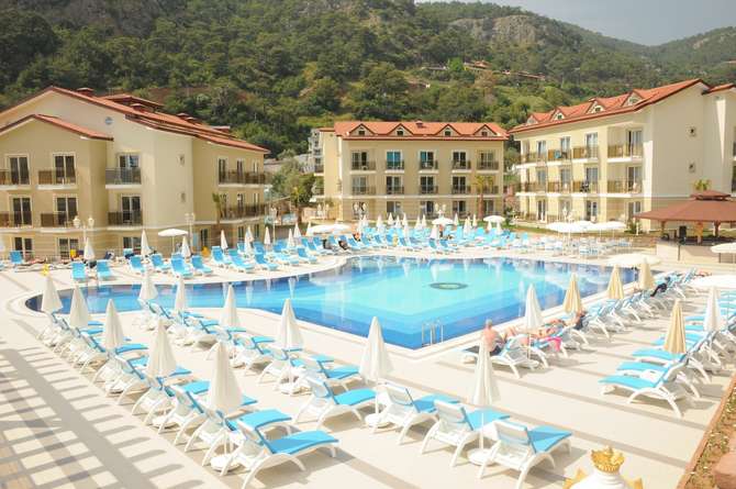 vakantie-naar-Marcan Resort Hotel-mei 2025