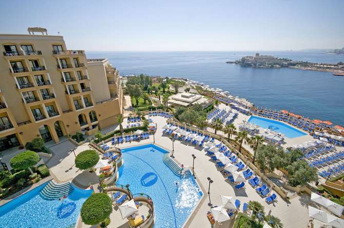 vakantie-naar-Marina Hotel Corinthia Beach Resort-april 2024