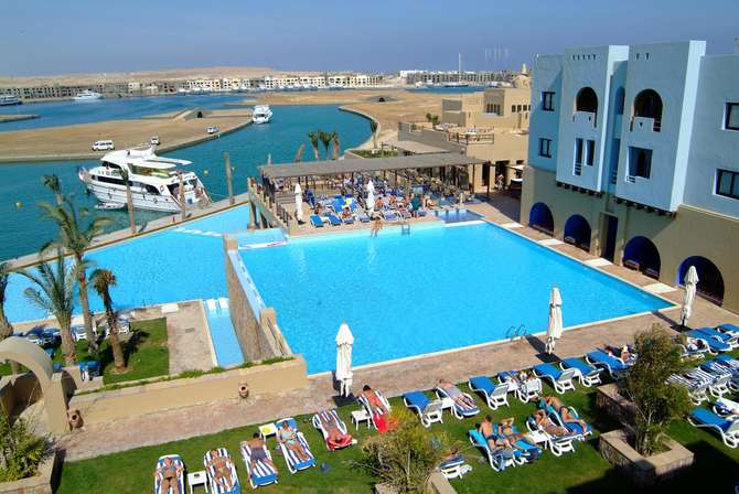 vakantie-naar-Marina Lodge-juni 2025