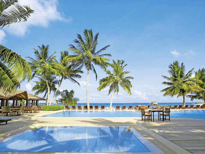 vakantie-naar-Meeru Island Resort Spa-april 2025