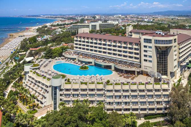 vakantie-naar-Melas Resort Hotel-mei 2025