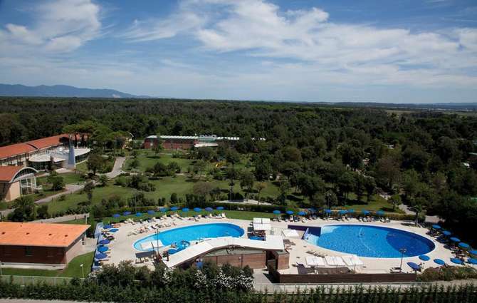 vakantie-naar-Mercure Tirrenia Green Park-mei 2025