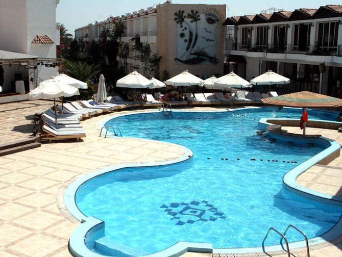vakantie-naar-Minamark Beach Resort-mei 2025