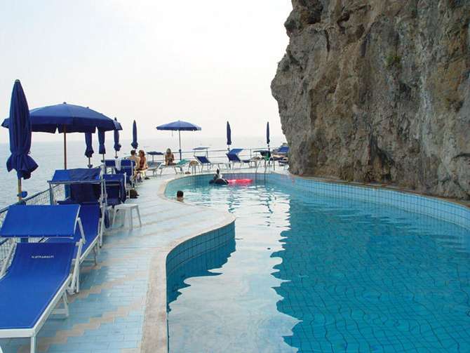 vakantie-naar-Miramalfi Hotel-mei 2025