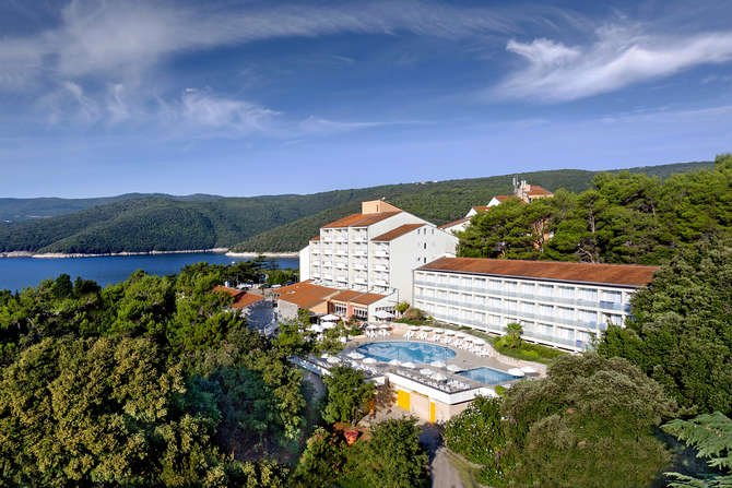 vakantie-naar-Miramar Sunny Hotel By Valamar-april 2024
