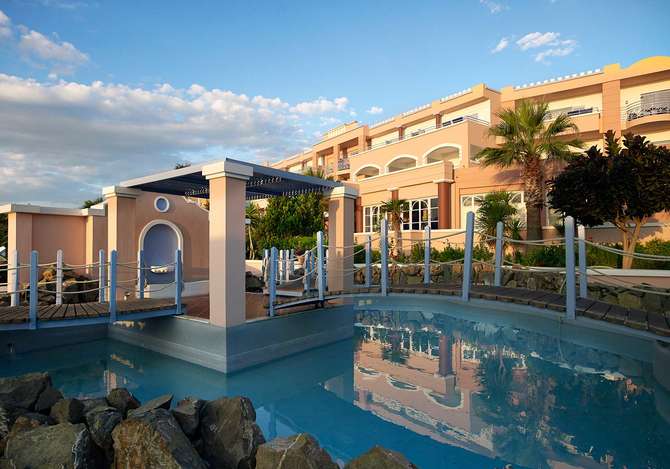 vakantie-naar-Mitsis Rodos Village Beach Hotel-april 2024