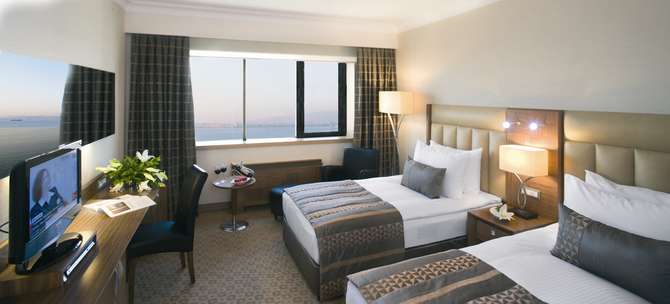 vakantie-naar-Movenpick Hotel Izmir-mei 2025