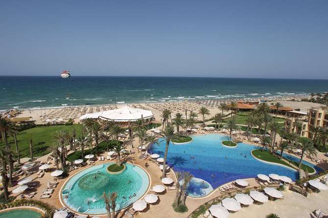 vakantie-naar-Movenpick Resort Marine Spa Sousse-april 2024