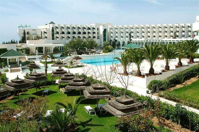 vakantie-naar-Nahrawess Hotel Thalasso Resorts-april 2024